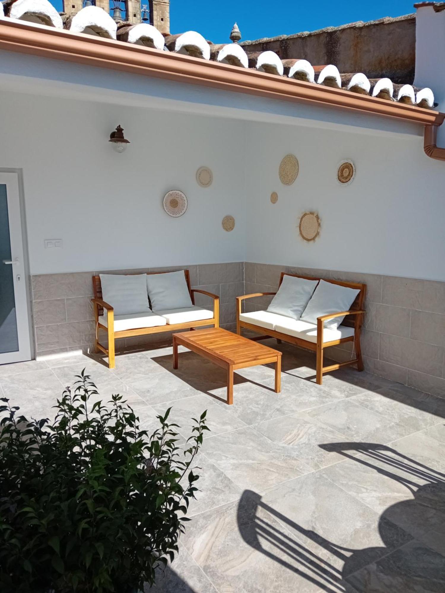 Apartamento Plaza San Francisco Trujillo Exterior photo